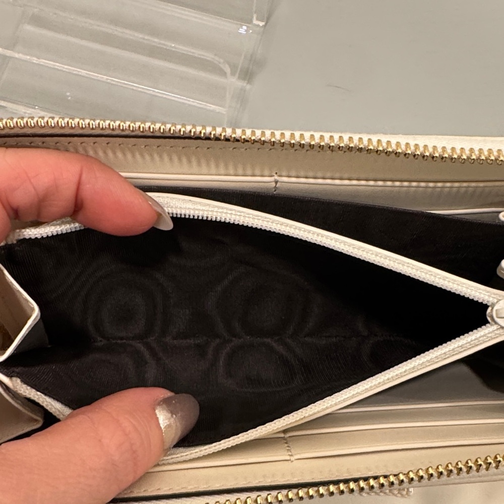 SOLD Gucci Canvas Herbarium Wallet - Picture 9 of 9